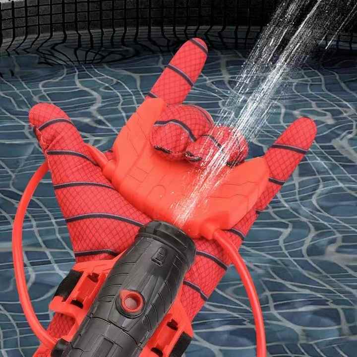 pistola de agua montado en la muñeca